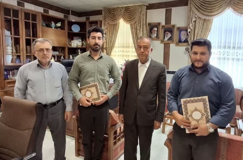  به مناسبت روز کار و کارگر؛ فرماندار ویژه میانه از همکاران تلاشگر فرمانداری تجلیل کرد