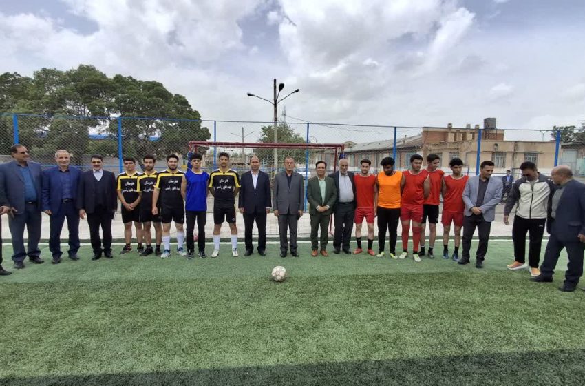 زمین چمن مصنوعی خیرساز هنرستان شهید غفور رئیسی افتتاح شد