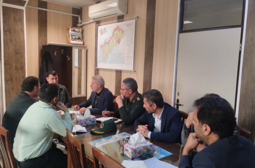  جلسه هماهنگی برنامه سالگرد شهدای خدمت و ارتحال امام(ره) در بخش کندوان برگزار گردید.