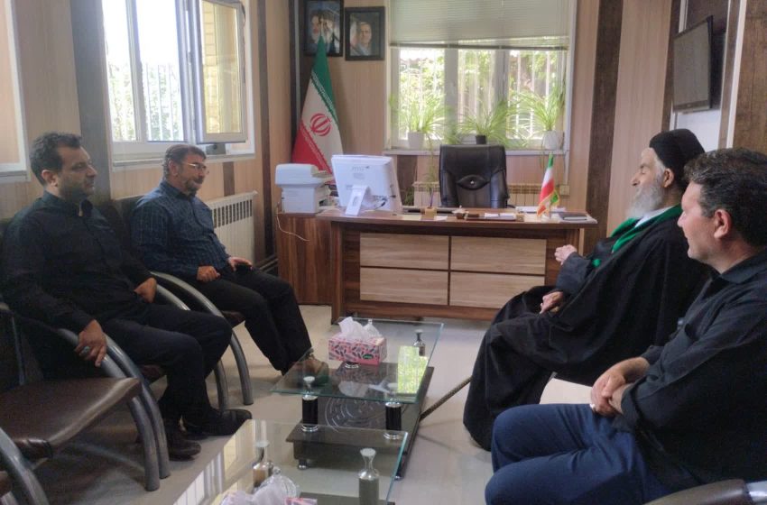  دیدار آیت اله سید جعفر میر عظیمی ترکی با بخشدار کندوان 