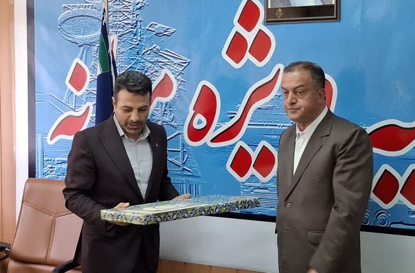  با حضور فرماندار ویژه میانه از عوامل تامین و توزیع سوخت شهرستان تقدیر به عمل آمد