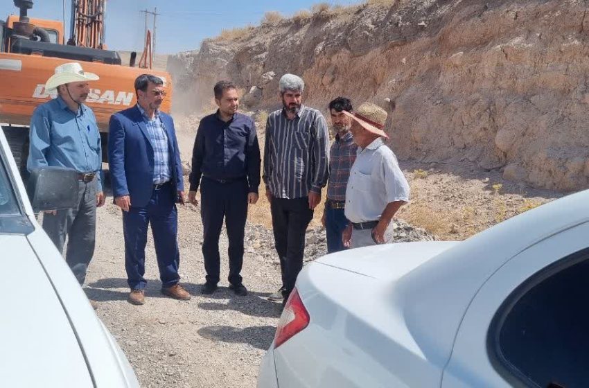  بازدید بخشدار کندوان از پروژه احداث راه روستای آیدیگوز