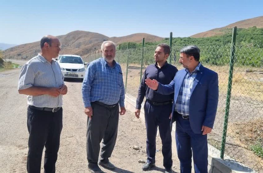  بازدید بخشدار کندوان از پروژه‌های عمرانی دهیاری و رسیدگی به مشکلات اهالی روستای فندقلو