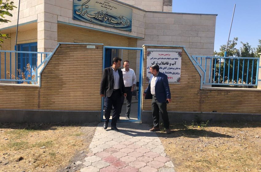  بازدید بخشدار کندوان از اداره آب و فاضلاب و کتابخانه عمومی شهر ترک