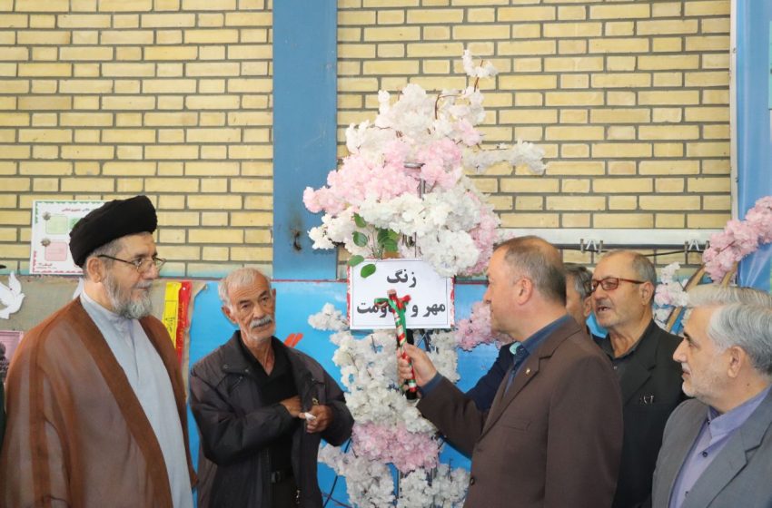  آغاز بهار تعلیم و تربیت/نواختن زنگ بازگشایی مدارس همزمان با سراسر کشور در شهرستان میانه