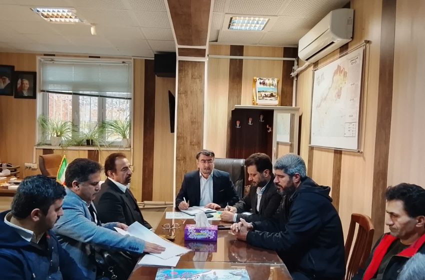  تشکیل جلسه در خصوص انتفاع روستای آیدیگوز از معدن پرلیت میانه.