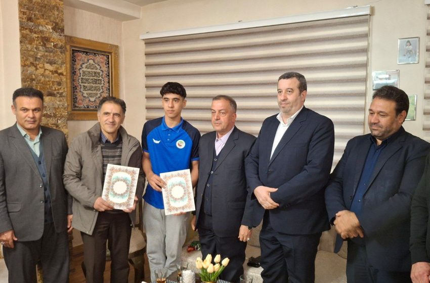  تجلیل فرماندار ویژه میانه از “حسن فلاحی راد”مربی تیم ملی و “رادین زینالی”مدال آور تکواندو کشور