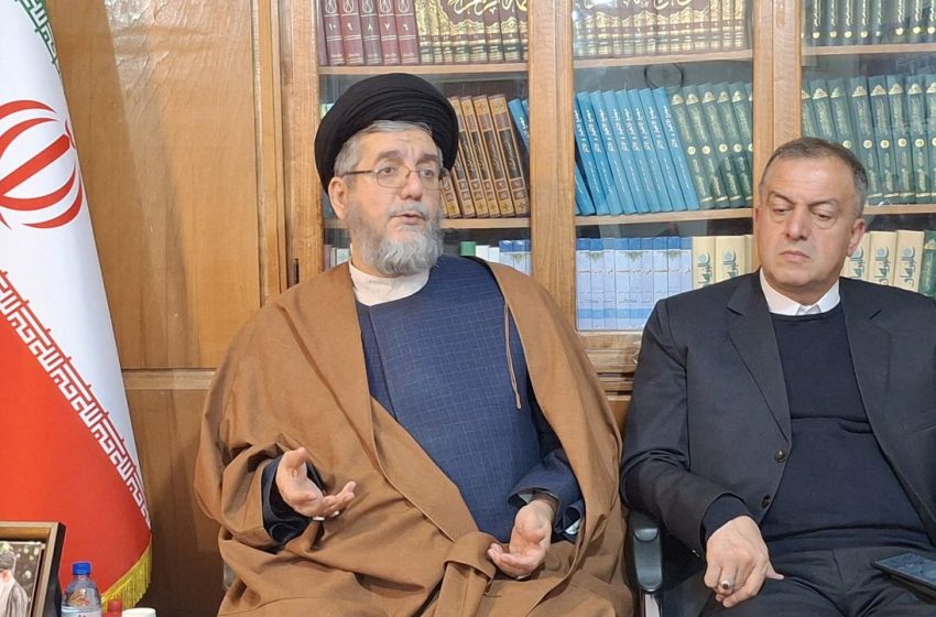  نیروهای تربیتی پای کار مراسم اعتکاف باشند