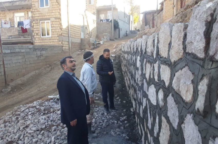  بازدید بخشدار کندوان از پروژه‌های عمرانی در روستاهای «نشلانده» و «فندقلو»